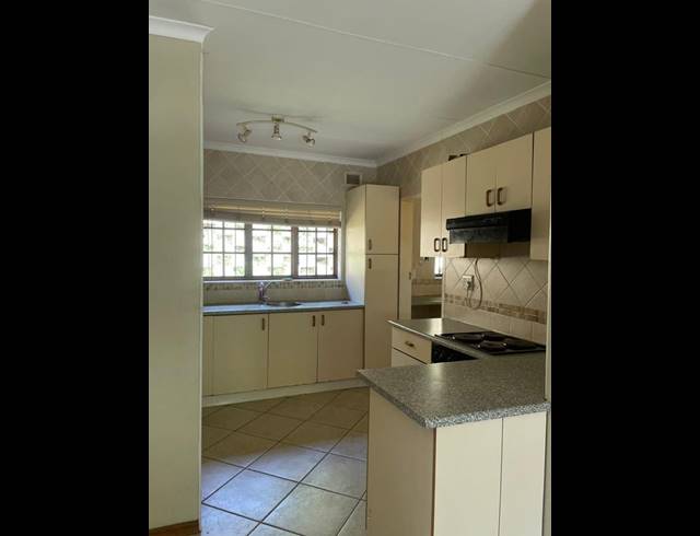 3 BEDROOM COMPLEX FOR SALE IN GILLITTS